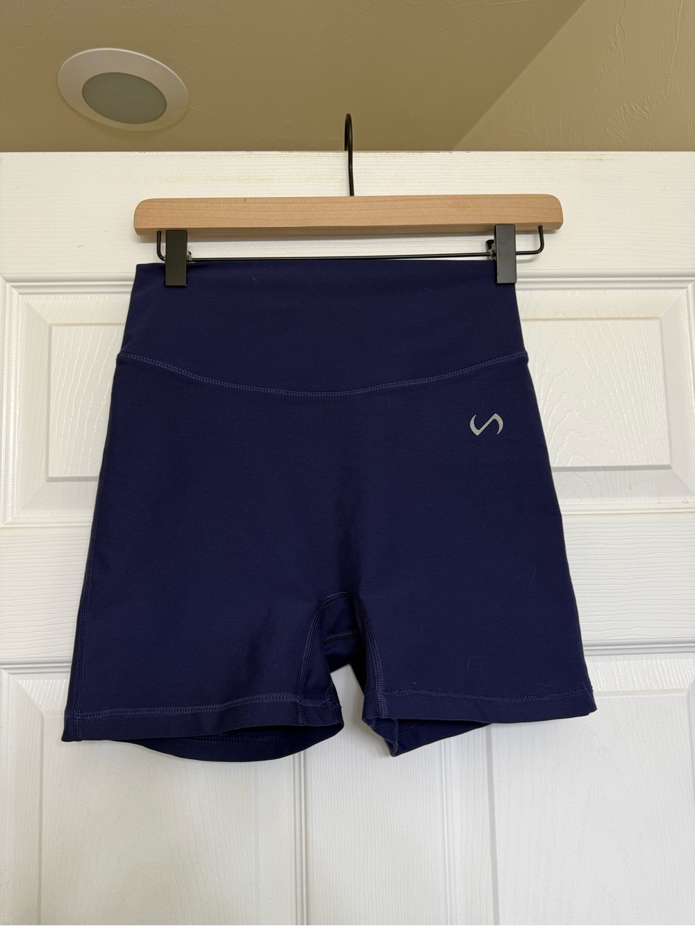 Women's High-Rise Athletic Shorts in Deep Navy